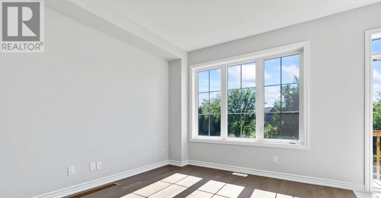 14 Paradise Way, Whitby, ON, L1R 0R7 - 9
