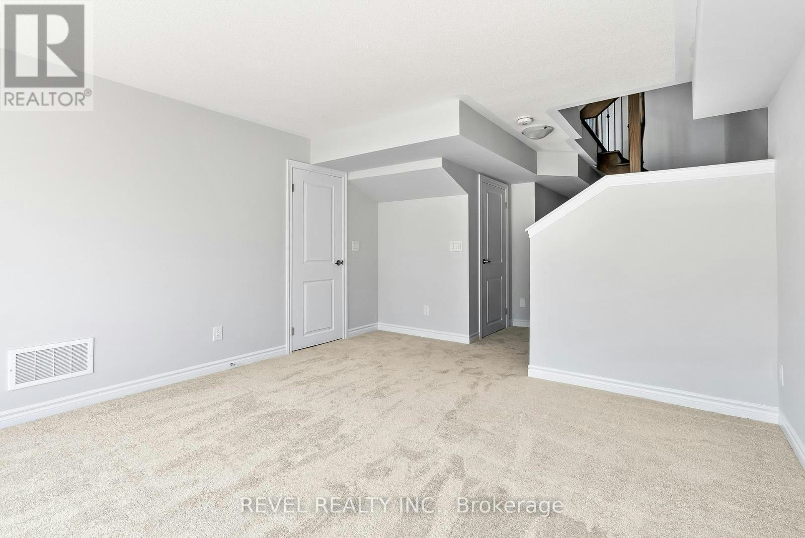 14 Paradise Way, Whitby, ON, L1R 0R7 - 38