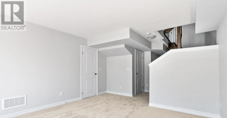 14 Paradise Way, Whitby, ON, L1R 0R7 - 38