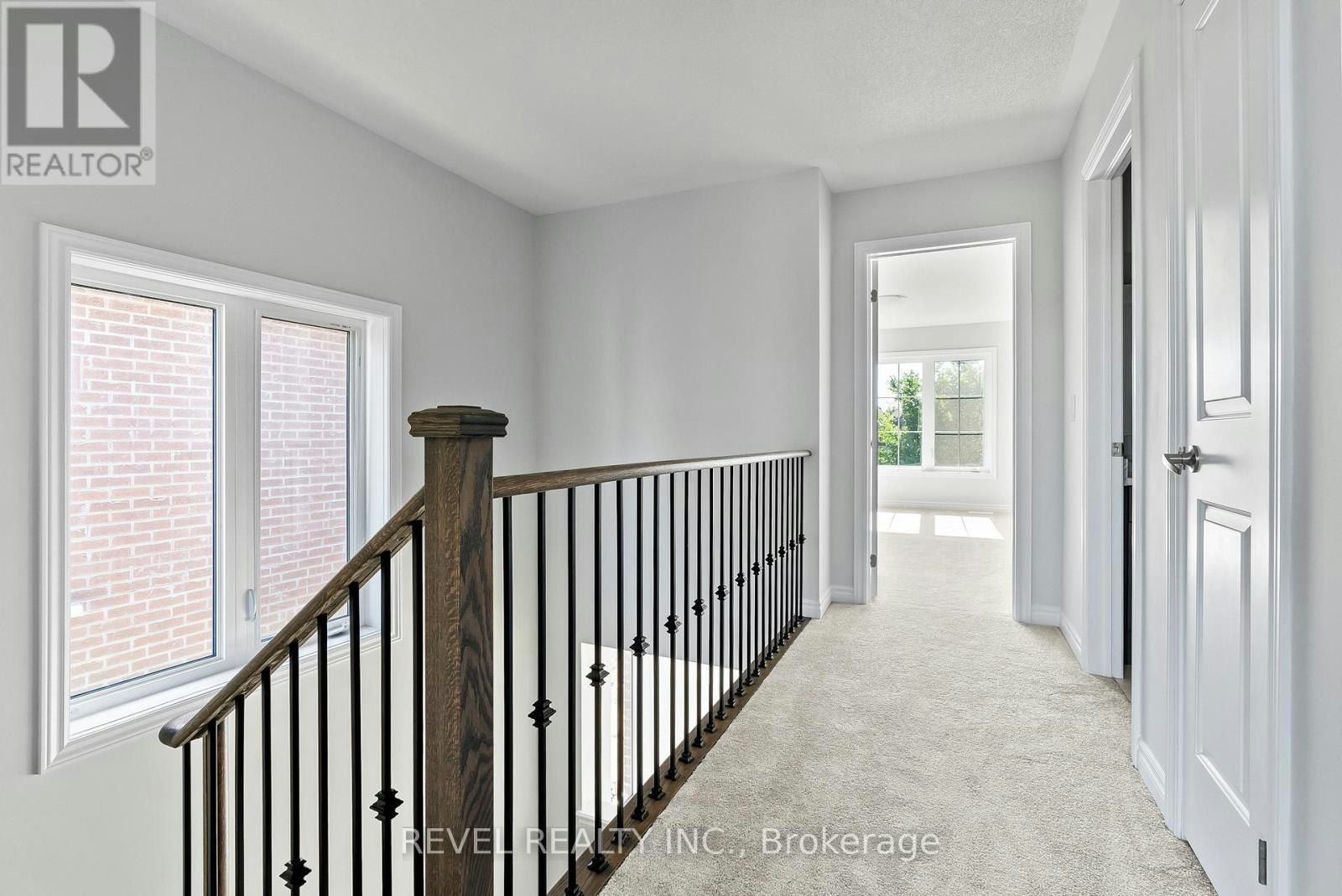 14 Paradise Way, Whitby, ON, L1R 0R7 - 24