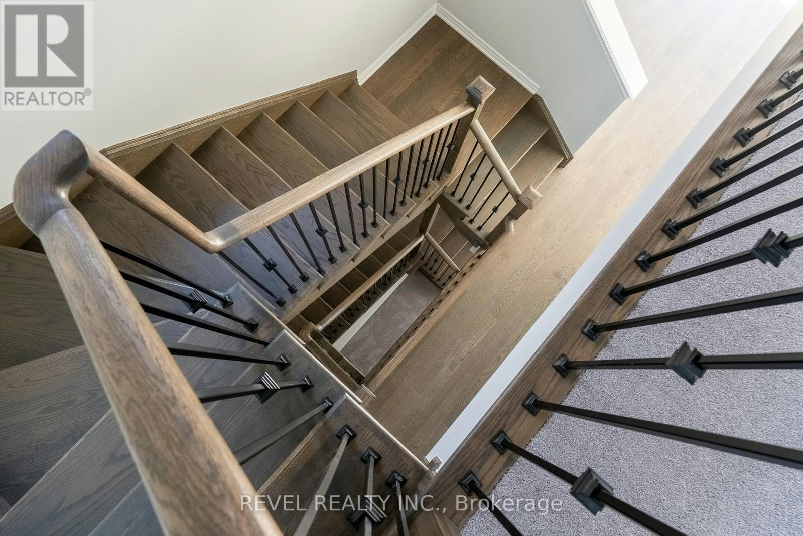 14 Paradise Way, Whitby, ON, L1R 0R7 - 33
