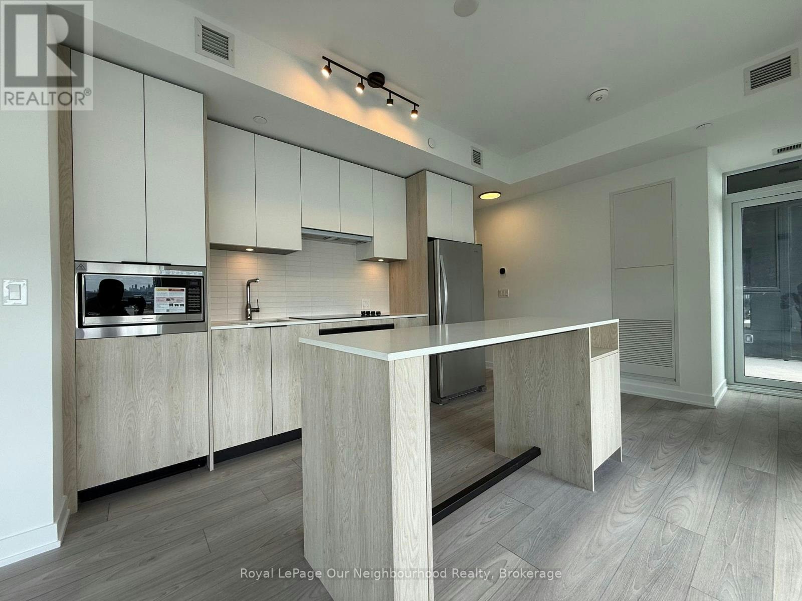1409-1007 The Queensway, Toronto, ON, M8Z 0H4 - 2