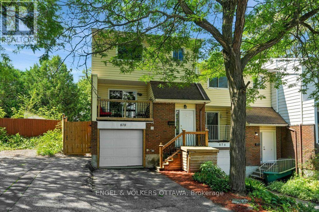 878 Grenon Avenue, Ottawa, ON, K2B 6G3