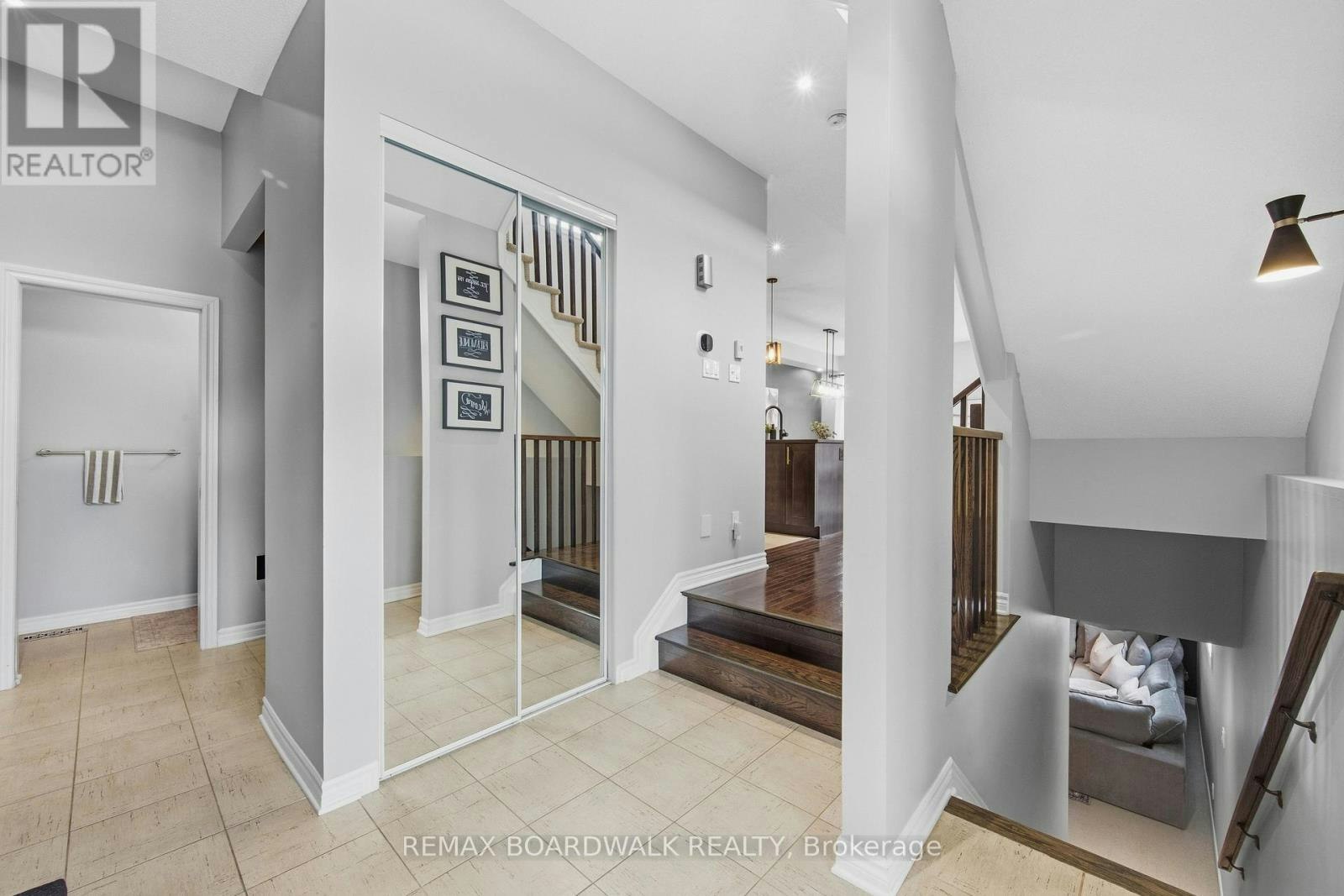 375 Cooks Mill Crescent, Ottawa, ON, K1V 2N2 - 7