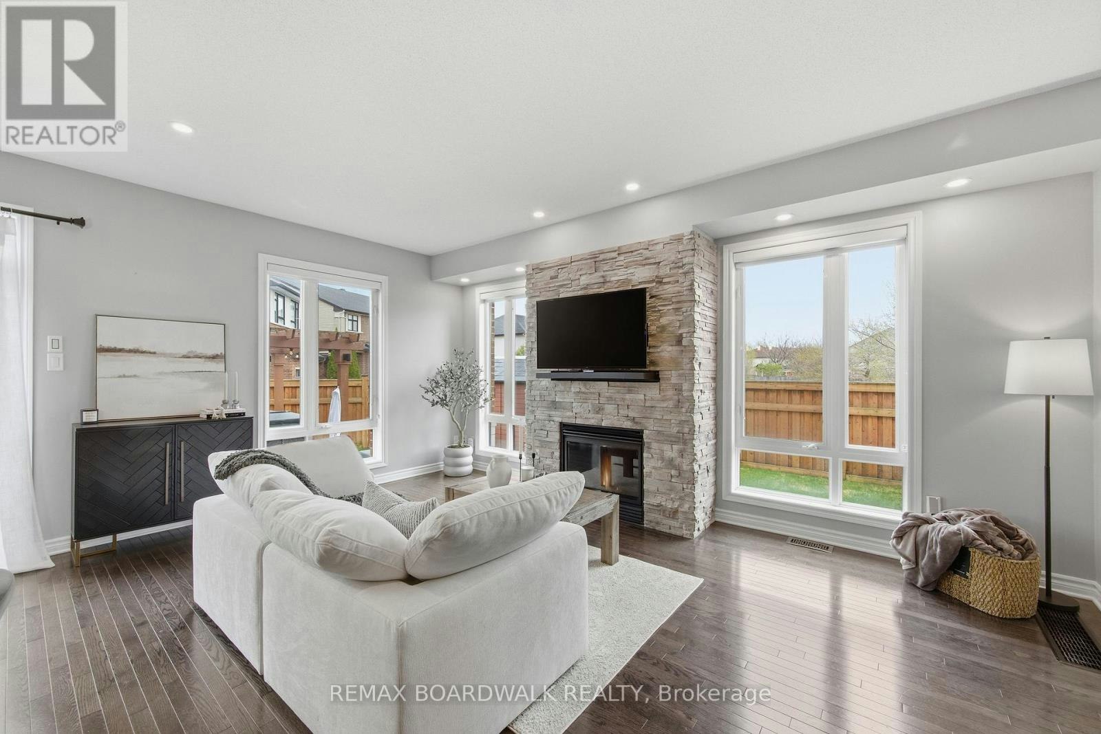 375 Cooks Mill Crescent, Ottawa, ON, K1V 2N2 - 16