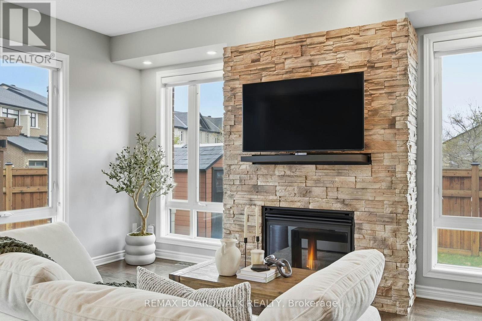 375 Cooks Mill Crescent, Ottawa, ON, K1V 2N2 - 15