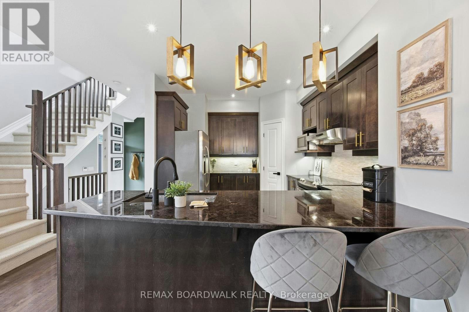 375 Cooks Mill Crescent, Ottawa, ON, K1V 2N2 - 12