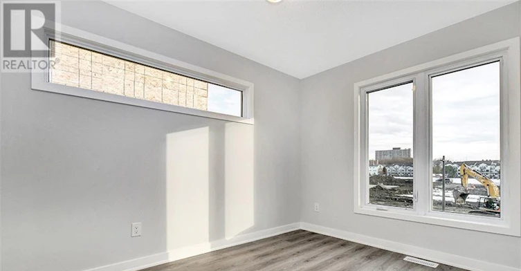 821 Mikinak Road, Ottawa, ON, K1K 4Z9 - 26