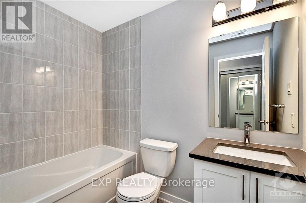 821 Mikinak Road, Ottawa, ON, K1K 4Z9 - 6