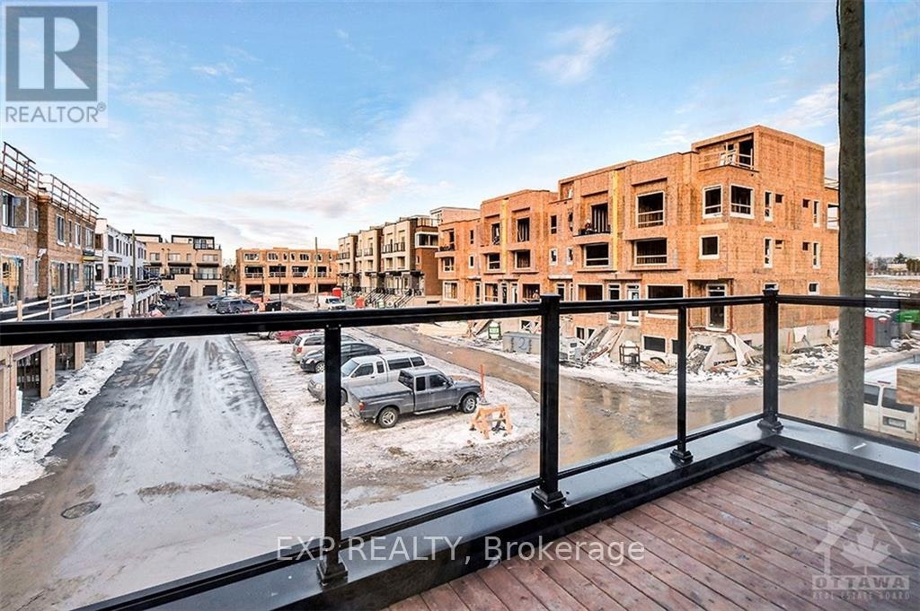 821 Mikinak Road, Ottawa, ON, K1K 4Z9 - 31