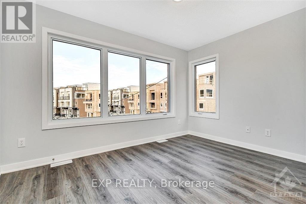 821 Mikinak Road, Ottawa, ON, K1K 4Z9 - 21