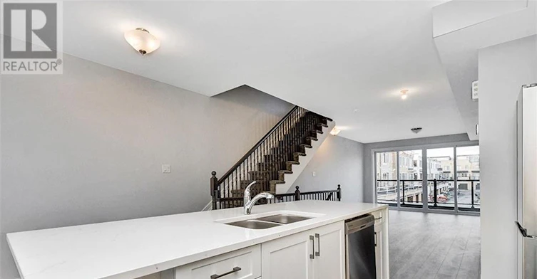 821 Mikinak Road, Ottawa, ON, K1K 4Z9 - 17