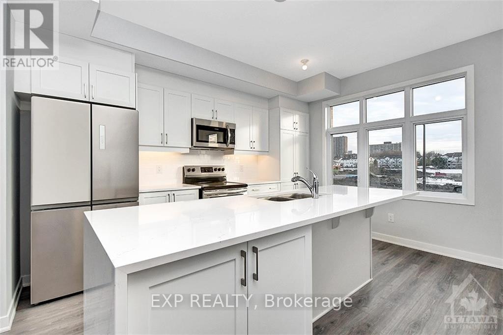 821 Mikinak Road, Ottawa, ON, K1K 4Z9 - 14