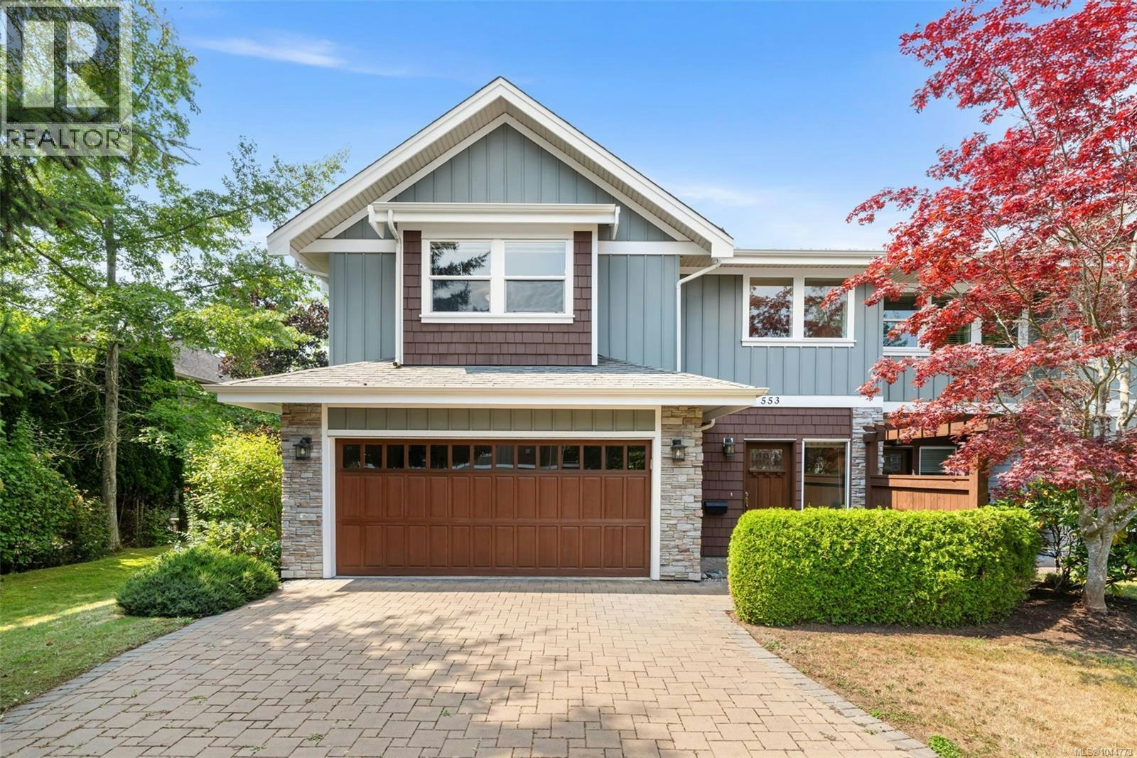 553 Heatherdale Lane, Saanich, BC, V8Z 0A4