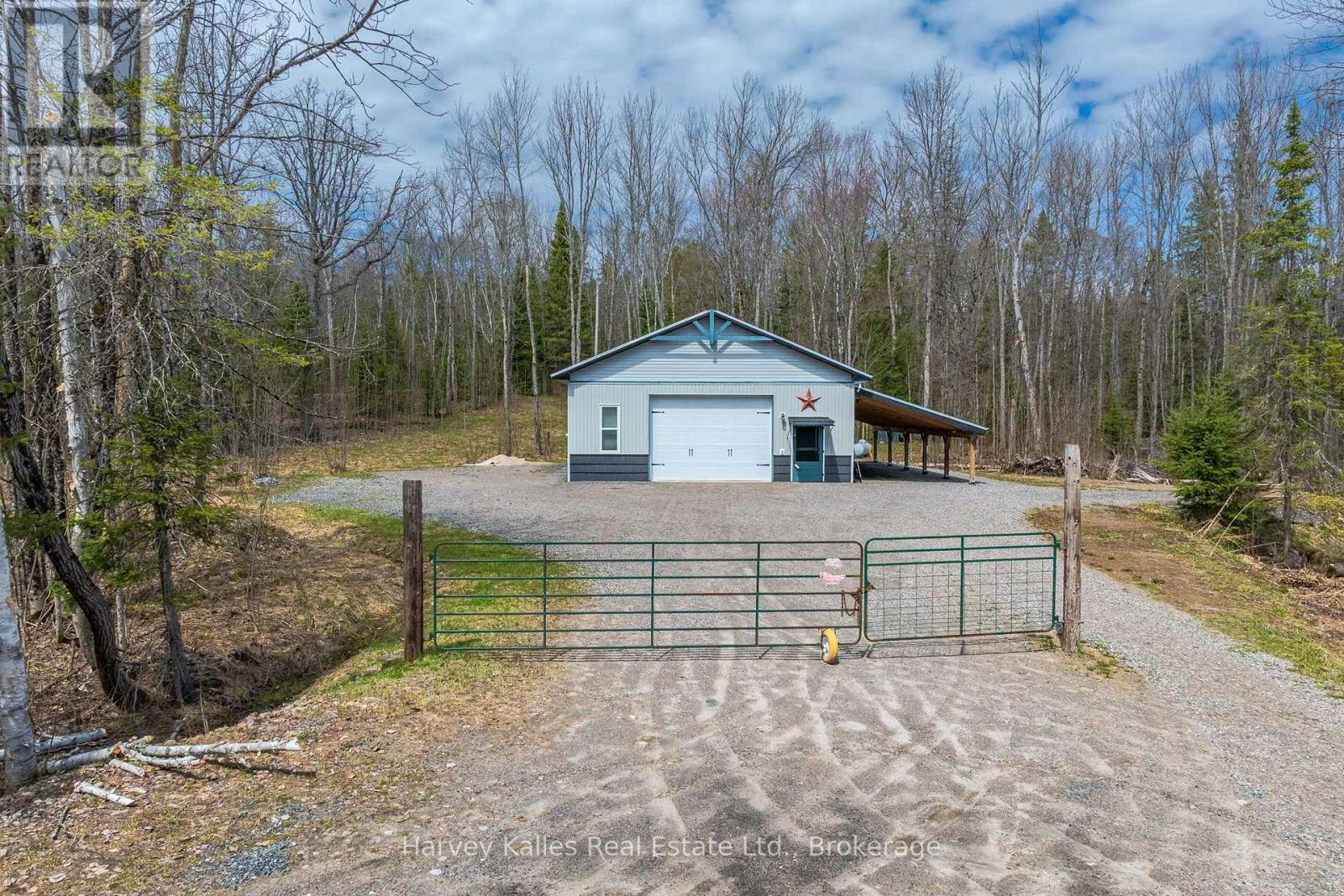 40 Sunset Cove Road, Seguin, ON, P2A 0B4