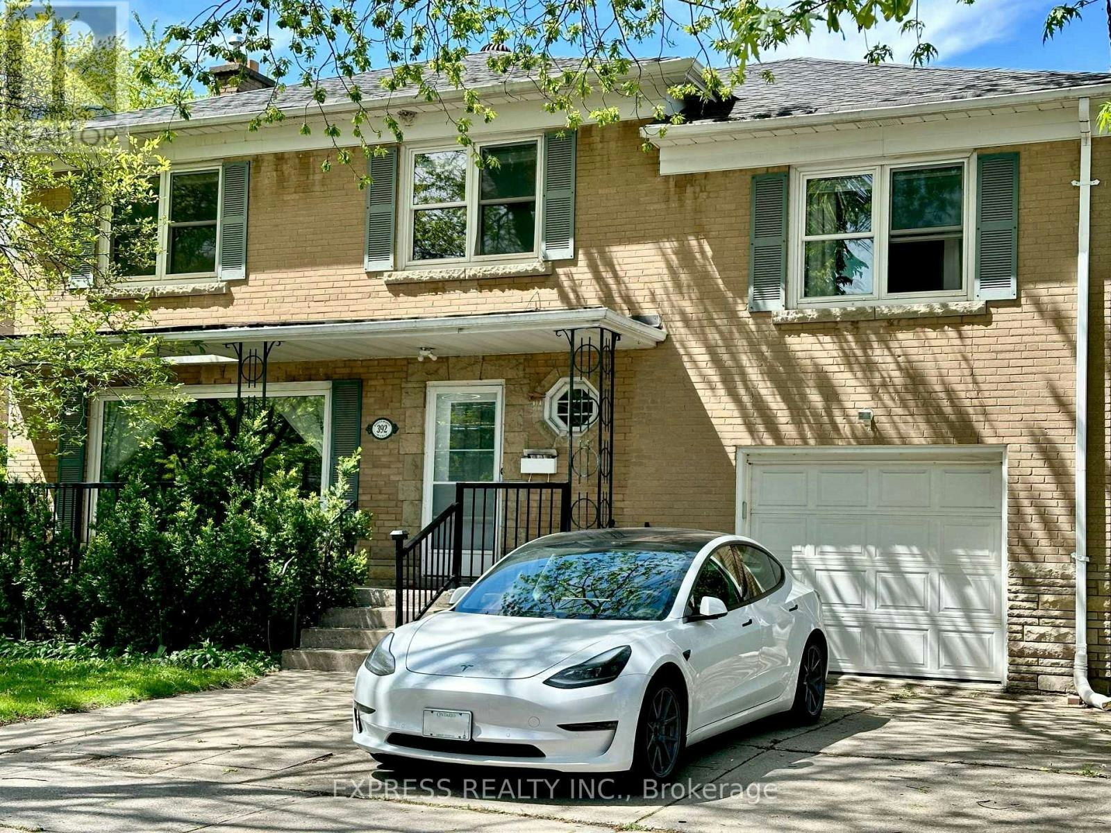 392 Hollywood Avenue, Toronto, ON, M2N 3L5