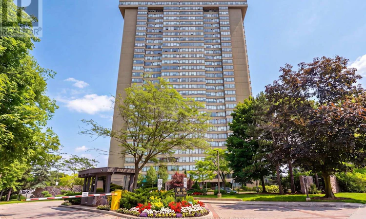 1908-55 Skymark Drive