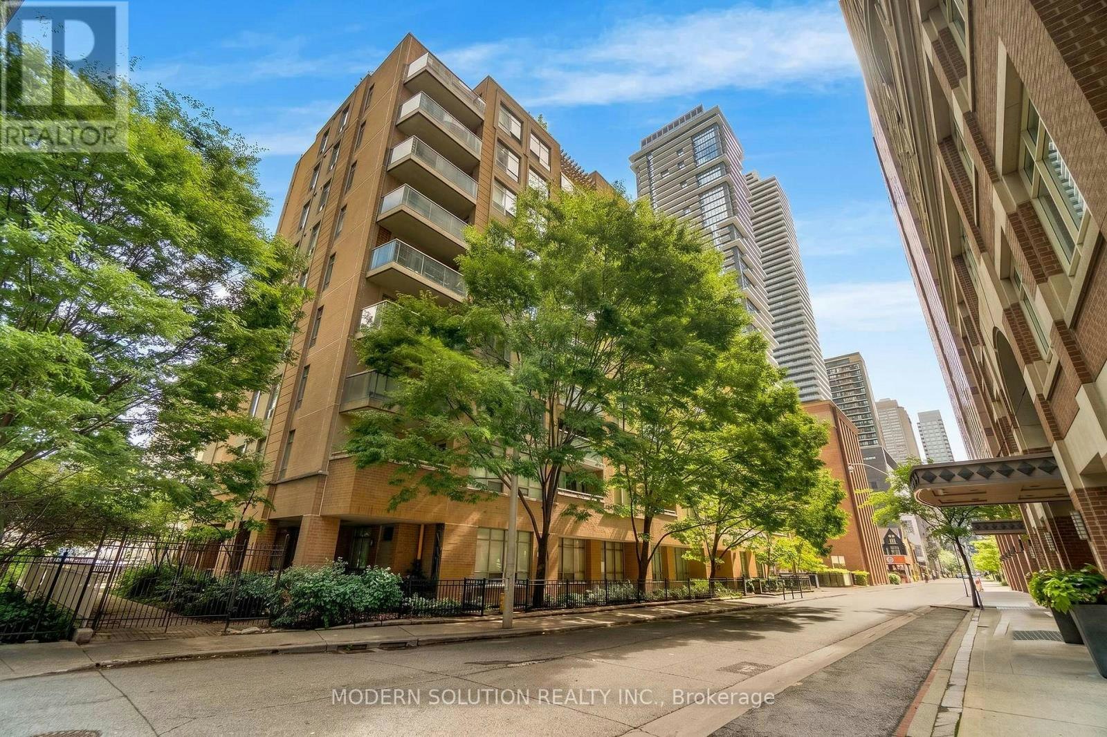 201-99 Hayden Street, Toronto, ON, M4Y 3B4
