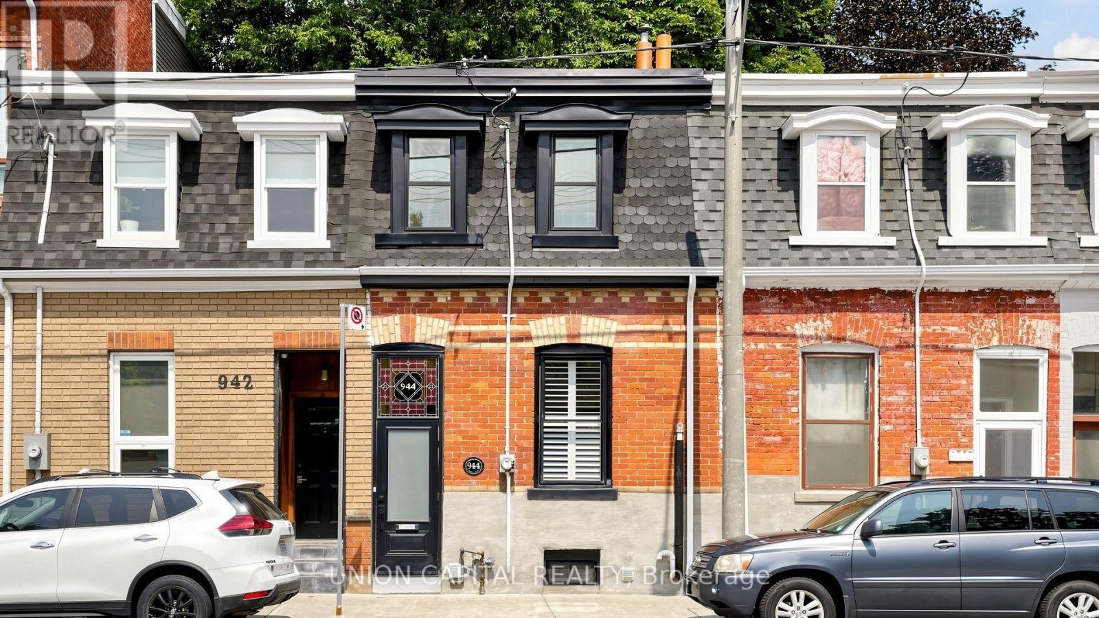 944 Dundas Street E, Toronto, ON, M4M 1R3