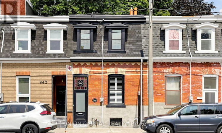 944 Dundas Street E
