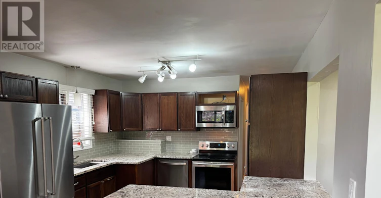 920 Willowdale Avenue, Oshawa, ON, L1H 1W2 - 3