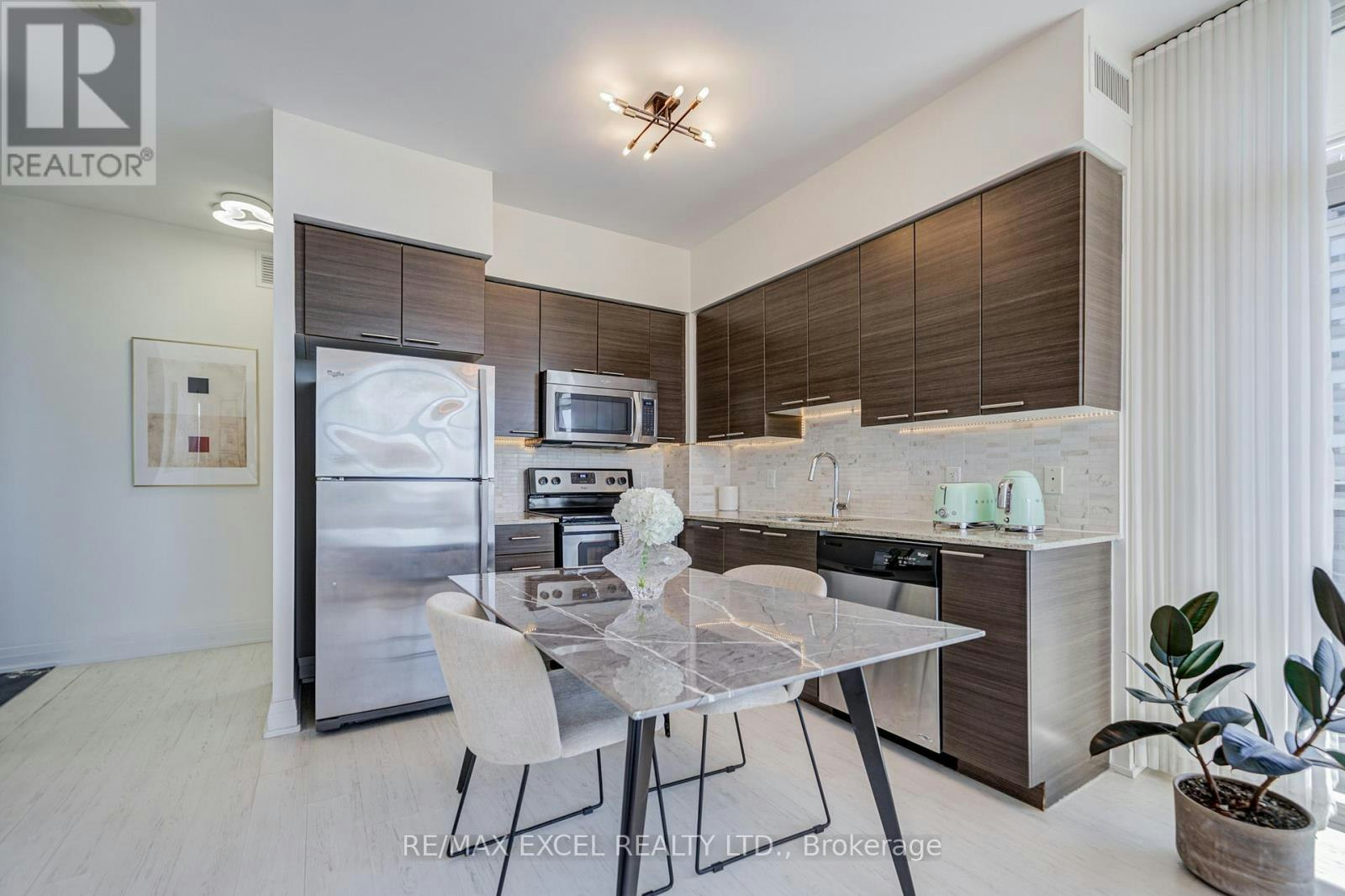 705-85 North Park Road S, Vaughan, ON, L4J 0H8 - 9