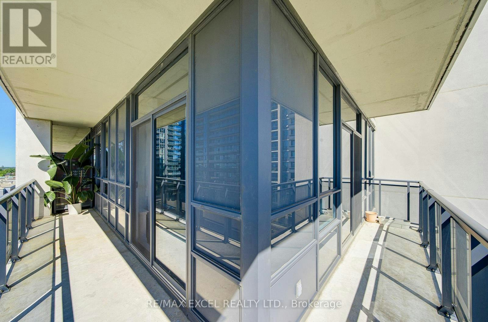 705-85 North Park Road S, Vaughan, ON, L4J 0H8 - 29