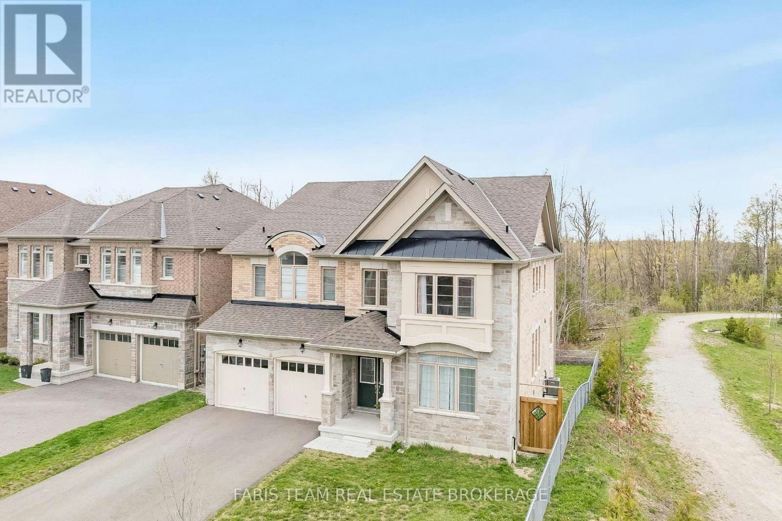 2263 Lozenby Street, Innisfil, ON, L9S 0M8