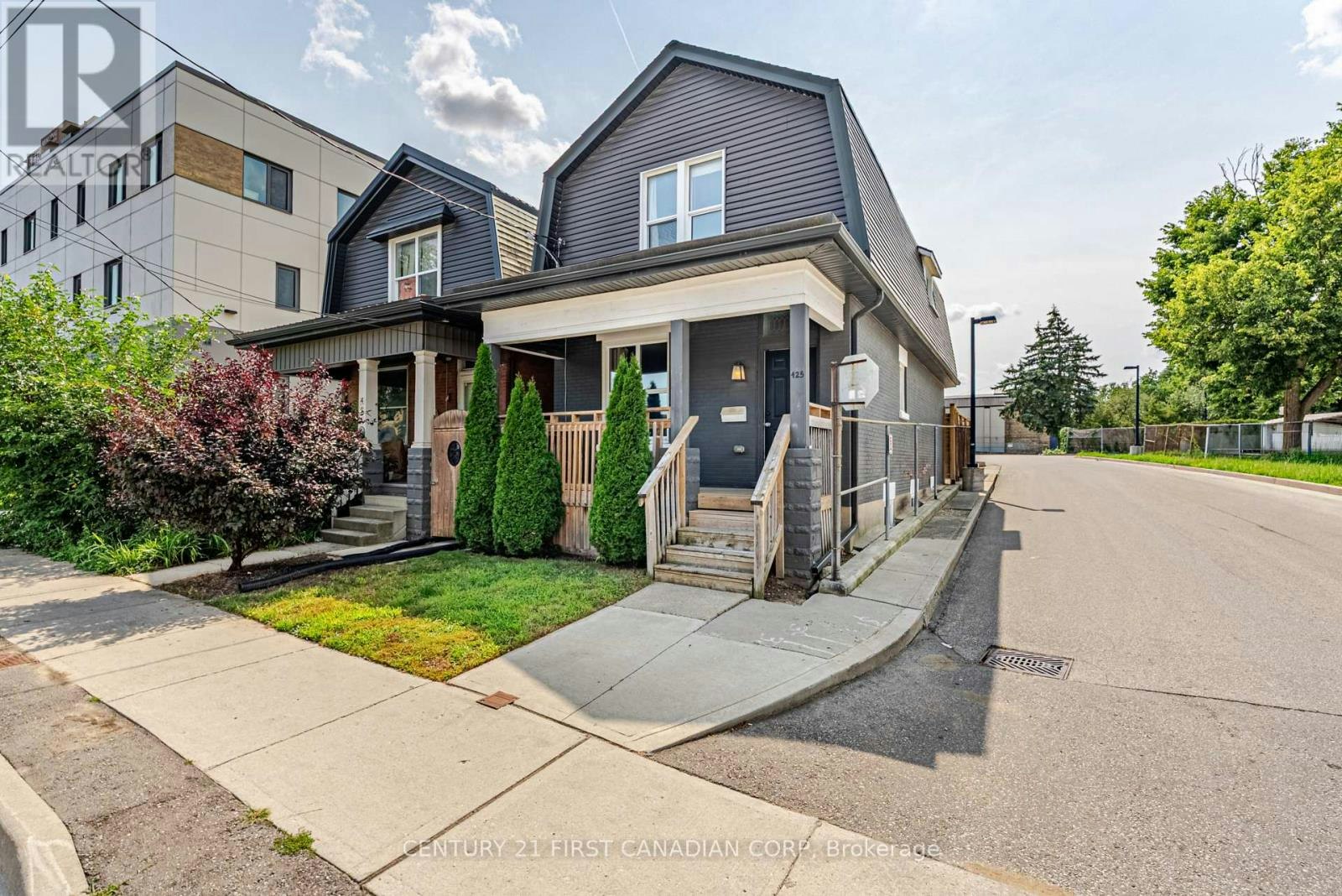 425 English Street, London, ON, N5W 3T4