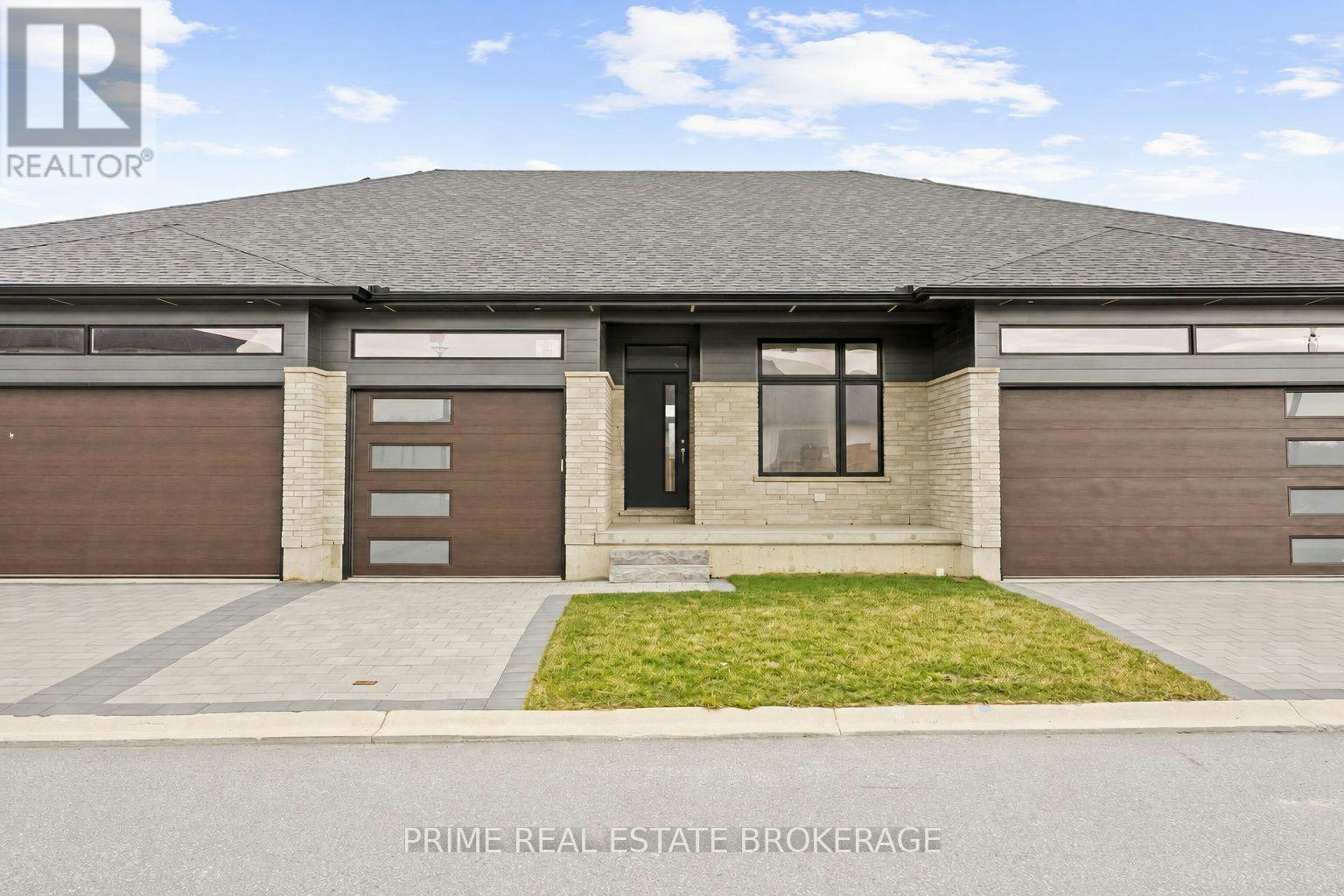 9-94 Coastal Crescent, Lambton Shores, ON, N0M 1T0