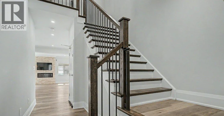 31 Fourth Avenue, Kitchener, ON, N2C 1N9 - 8