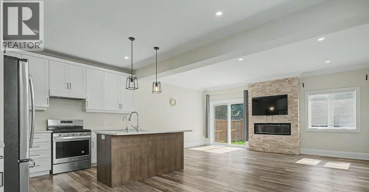 31 Fourth Avenue, Kitchener, ON, N2C 1N9 - 10
