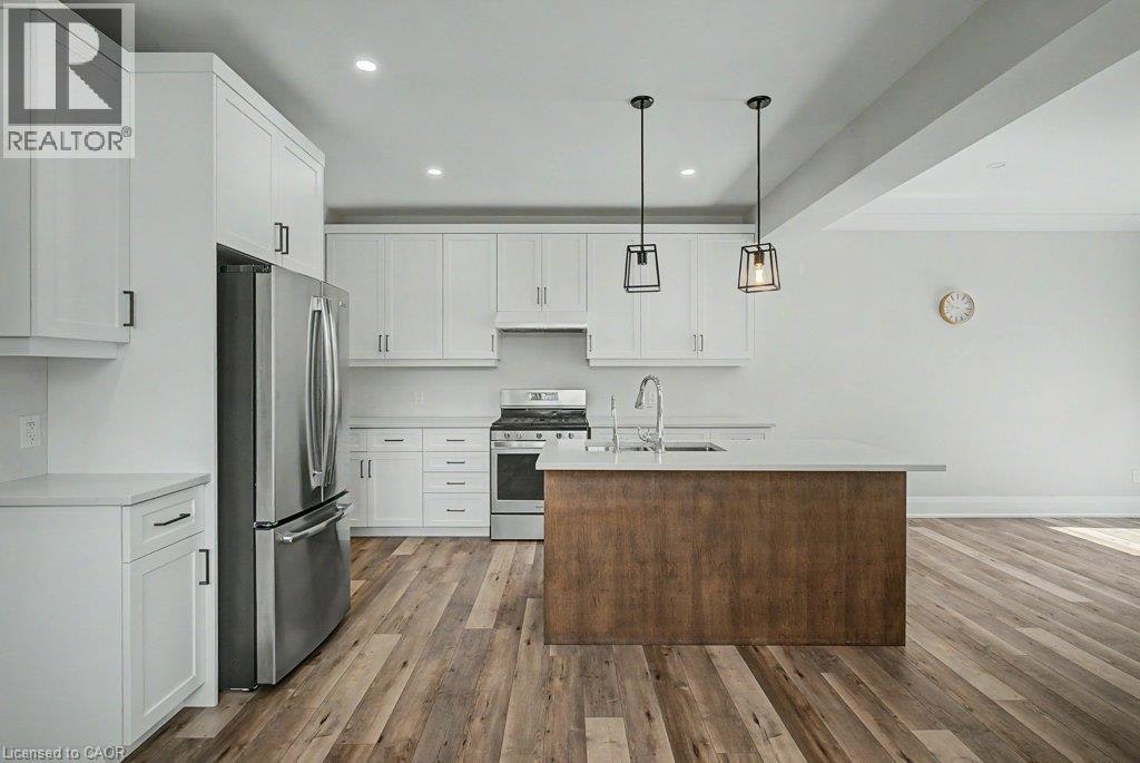 31 Fourth Avenue, Kitchener, ON, N2C 1N9 - 18