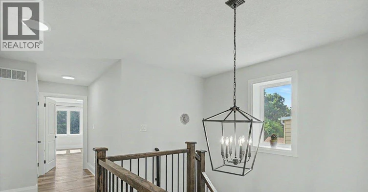 31 Fourth Avenue, Kitchener, ON, N2C 1N9 - 23