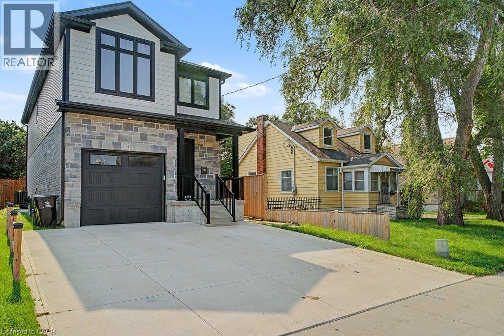 31 Fourth Avenue, Kitchener, ON, N2C 1N9 - 3