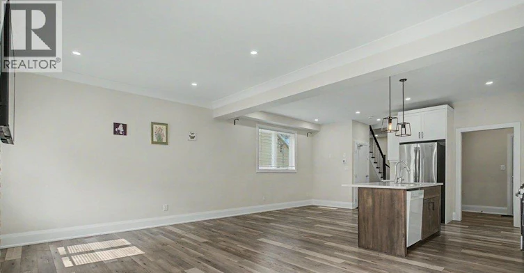 31 Fourth Avenue, Kitchener, ON, N2C 1N9 - 15