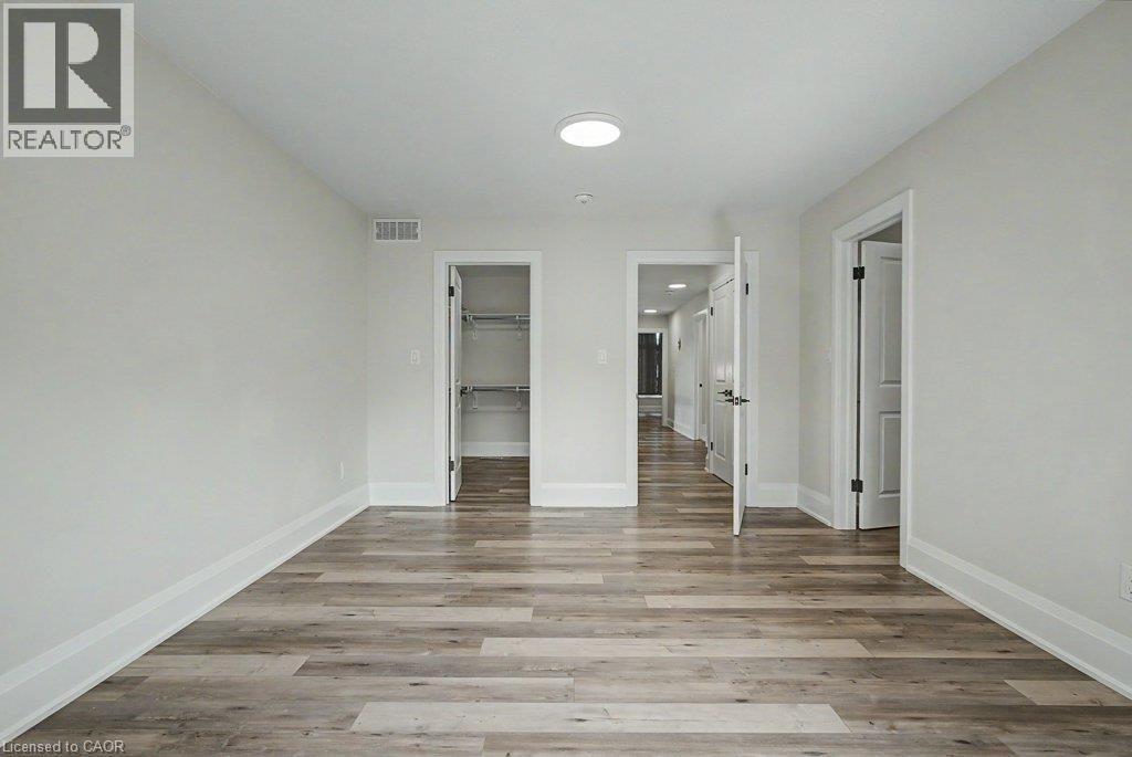 31 Fourth Avenue, Kitchener, ON, N2C 1N9 - 25
