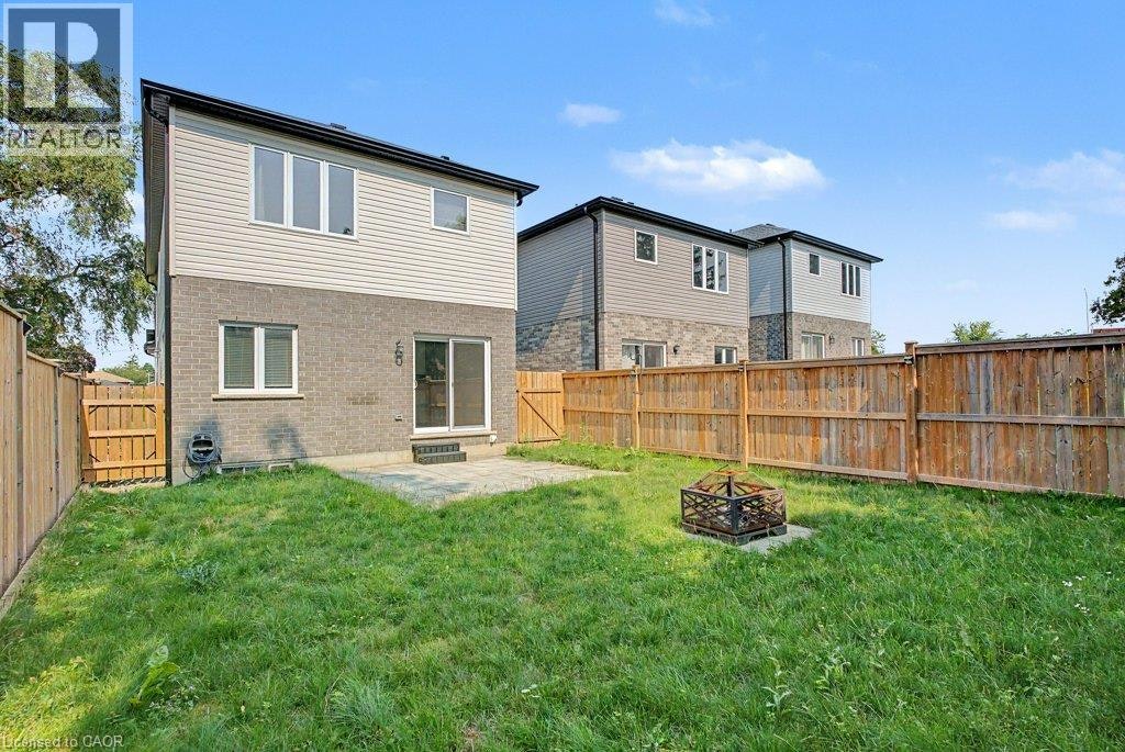 31 Fourth Avenue, Kitchener, ON, N2C 1N9 - 40