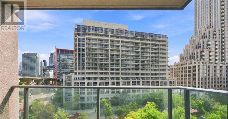 676-209 Fort York Boulevard, Toronto, ON, M5V 4A1 - 11