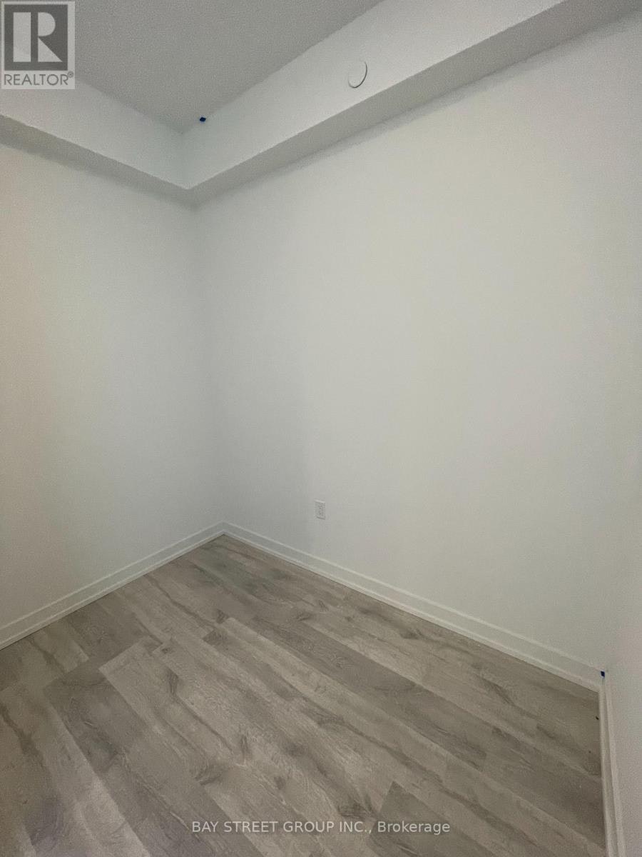 S2401-8 Olympic Garden Drive, Toronto, ON, M2M 0B9 - 8