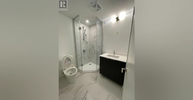 S2401-8 Olympic Garden Drive, Toronto, ON, M2M 0B9 - 9