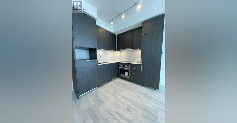 S2401-8 Olympic Garden Drive, Toronto, ON, M2M 0B9 - 5