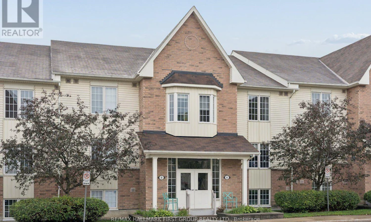 2-8 Petra Way