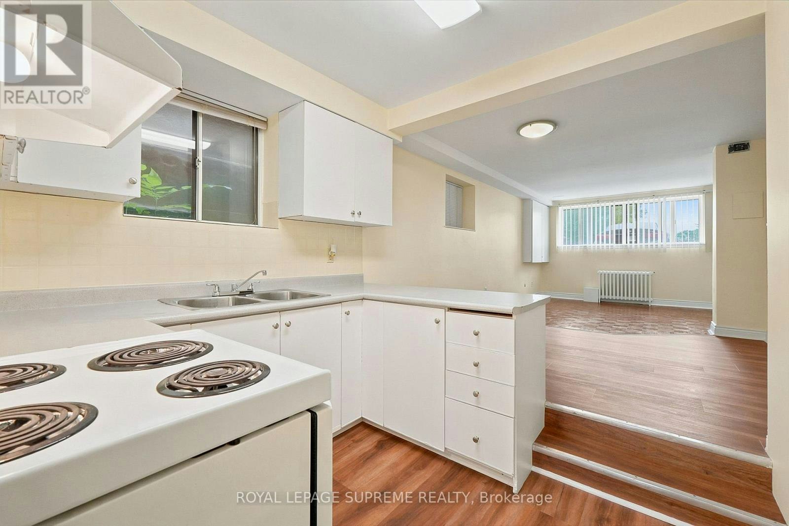 BSMT-56 Dynevor Road, Toronto, ON, M6E 3X1 - 7