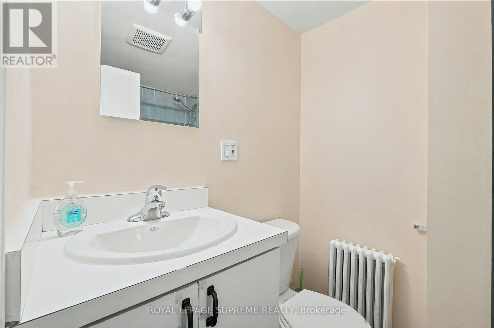 BSMT-56 Dynevor Road, Toronto, ON, M6E 3X1 - 11