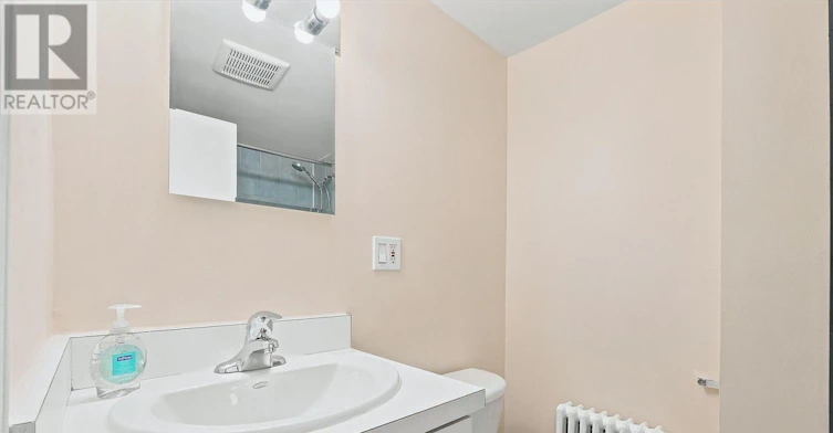 BSMT-56 Dynevor Road, Toronto, ON, M6E 3X1 - 11