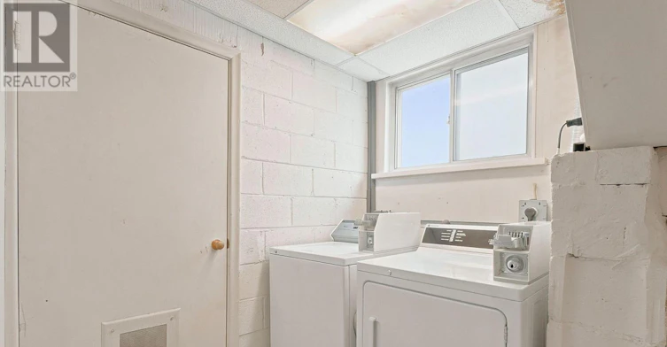BSMT-56 Dynevor Road, Toronto, ON, M6E 3X1 - 17