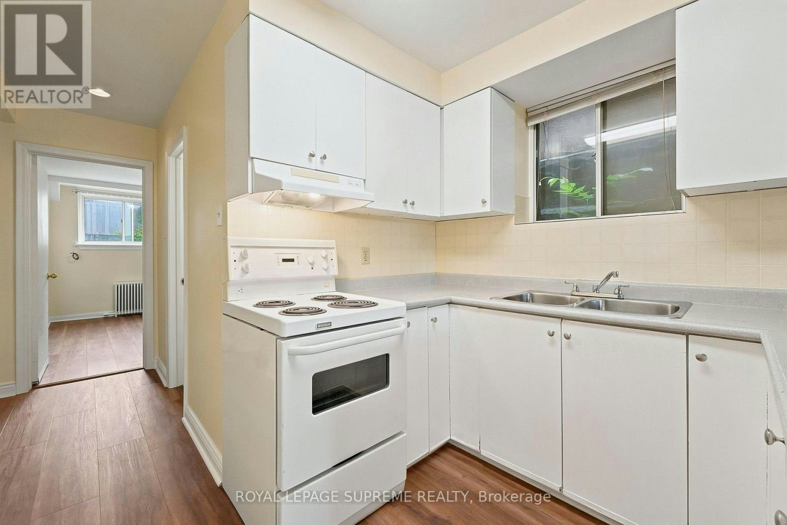 BSMT-56 Dynevor Road, Toronto, ON, M6E 3X1 - 9