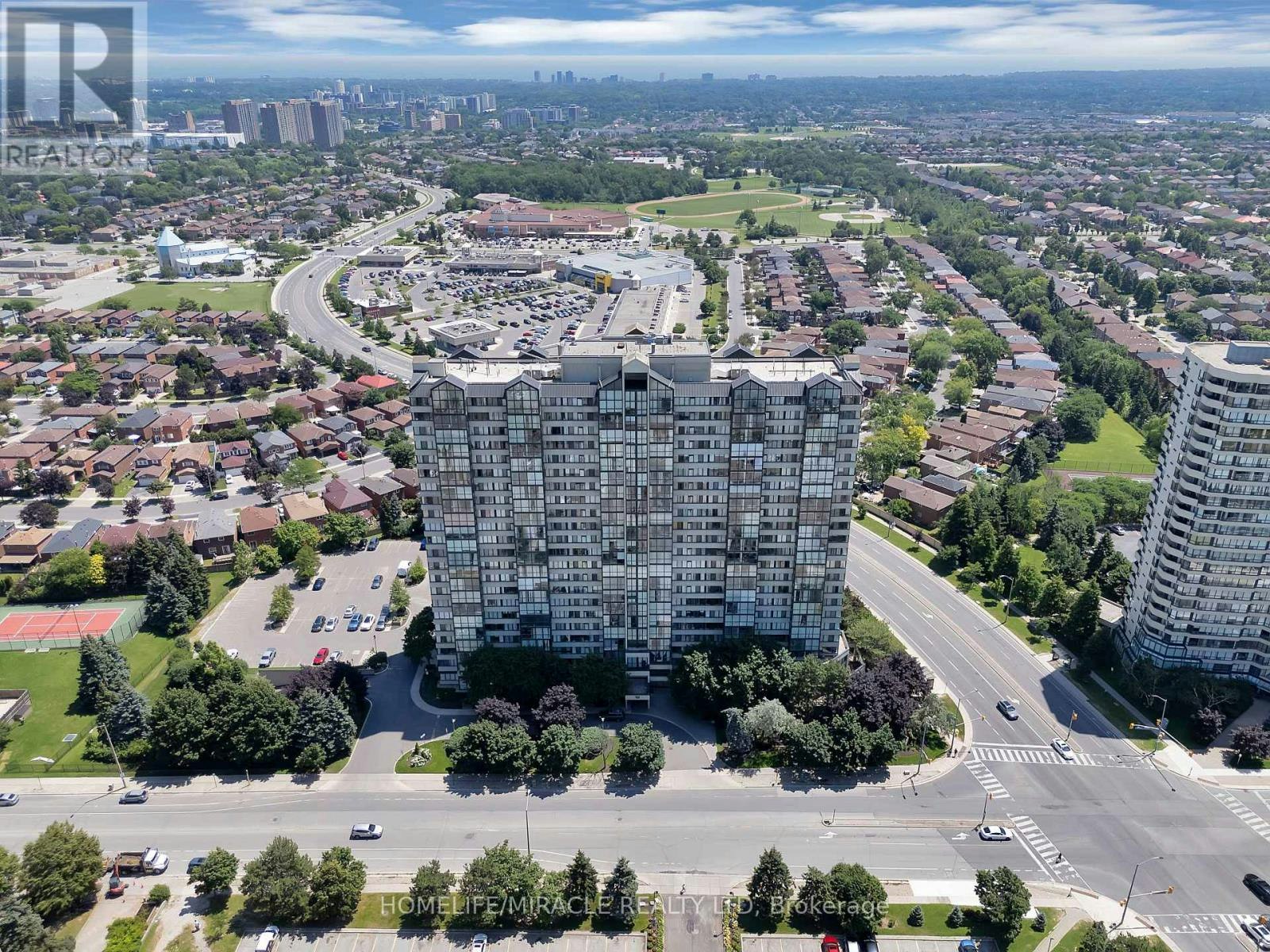 112-350 Webb Drive, Mississauga, ON, L5B 3W4