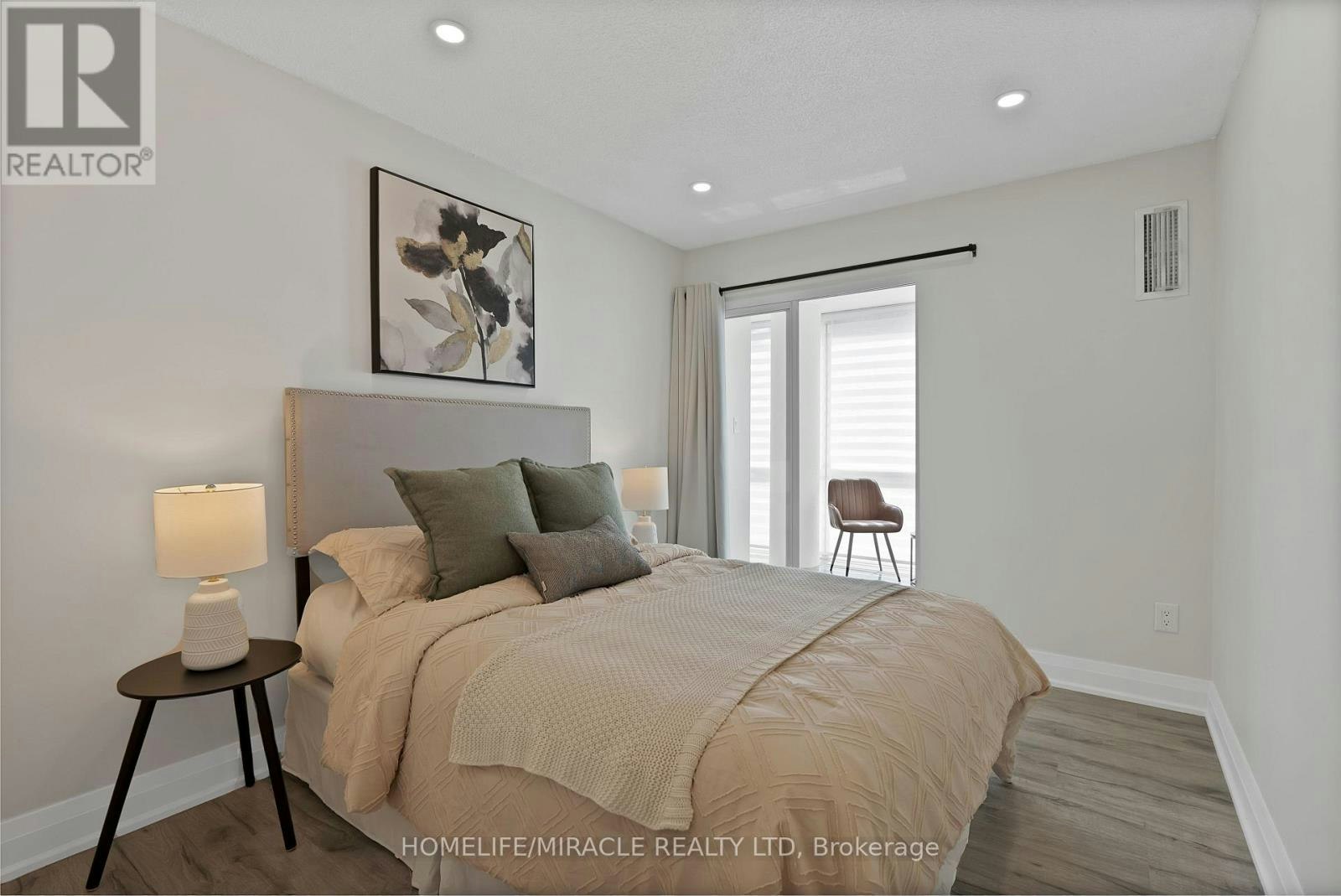 112-350 Webb Drive, Mississauga, ON, L5B 3W4 - 18
